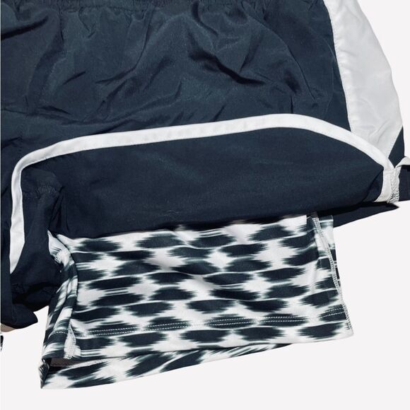 Nike Women's Black Running Shorts - Picture 4 of 5